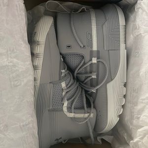 Youth size six Steph curry’s